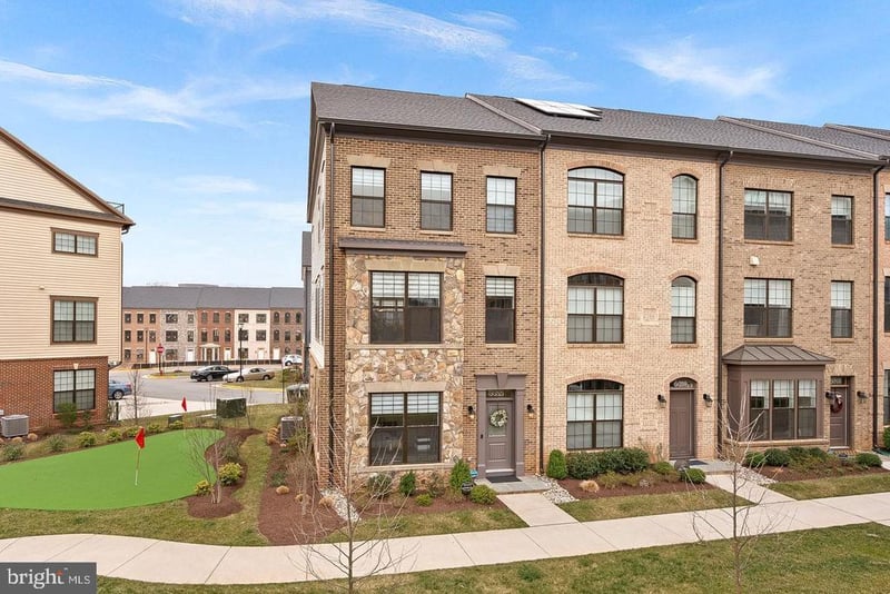 4422 Fair Lakes Ct, Fairfax, VA 22033