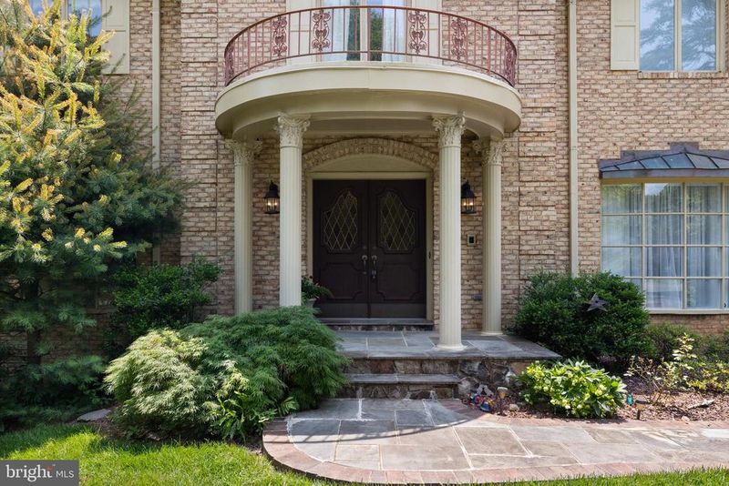 9100 Quarter Ct, Vienna, VA 22182