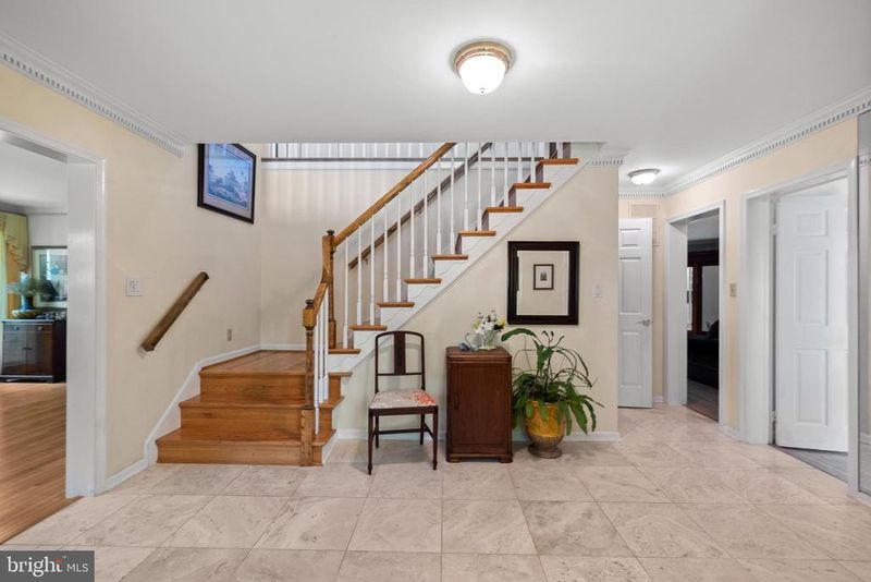9100 Quarter Ct, Vienna, VA 22182