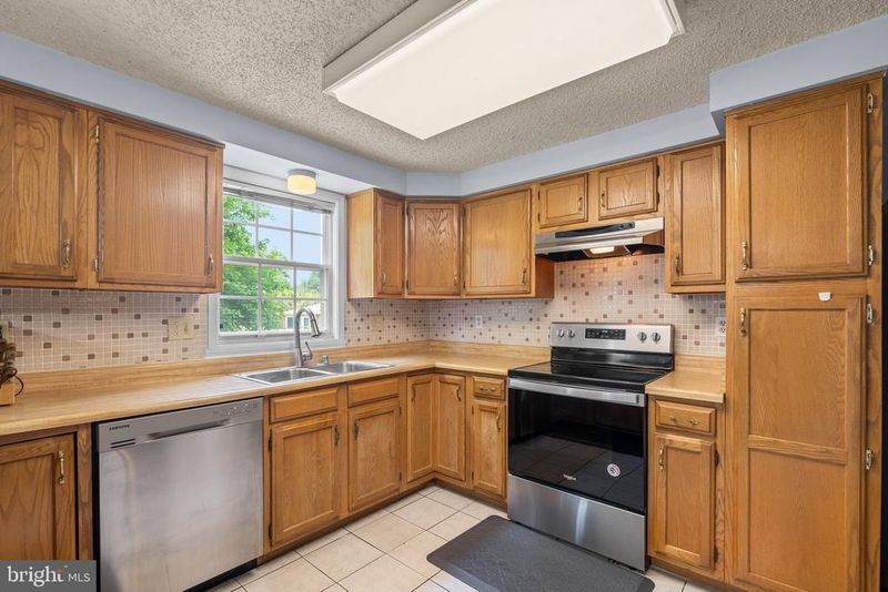 12916 New Hampshire Ave, Silver Spring, MD 20904