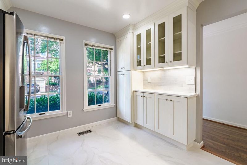 112 Gretna Green Ct, Alexandria, VA 22304