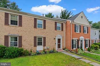 16 Cornerwood Ct, Gaithersburg, MD 20878