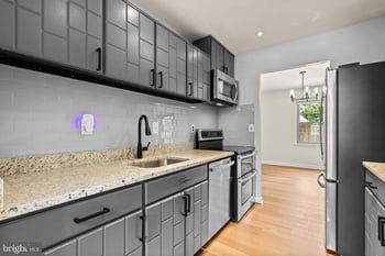 16 Cornerwood Ct, Gaithersburg, MD 20878