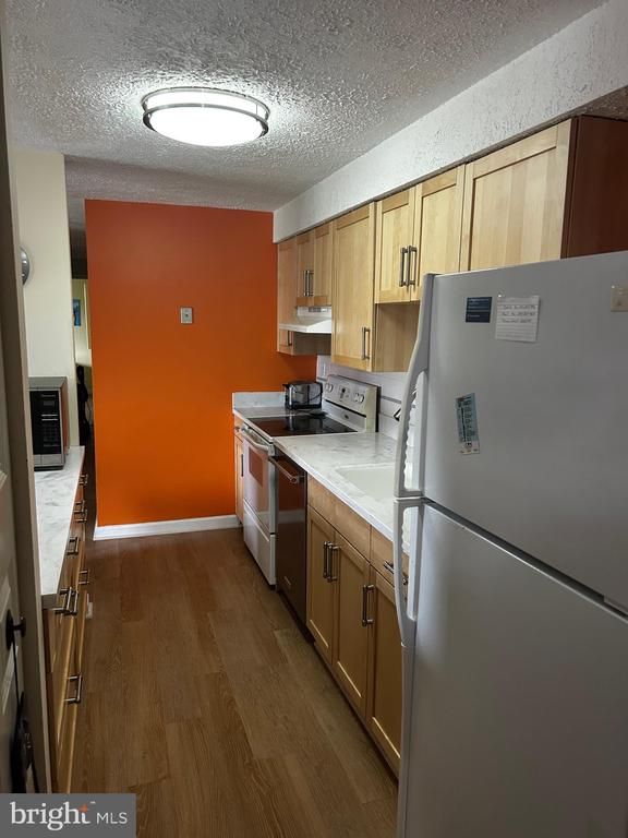 500 Heather Ridge Dr #6L, Frederick, MD 21702