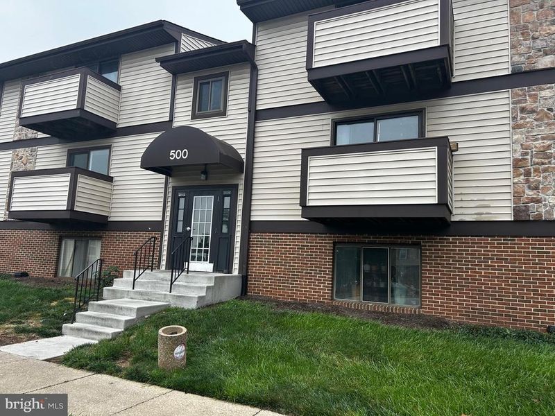 500 Heather Ridge Dr #6L, Frederick, MD 21702