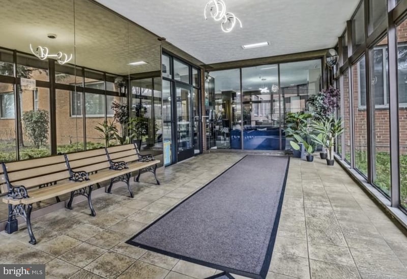 1111 Arlington Blvd #932, Arlington, VA 22209