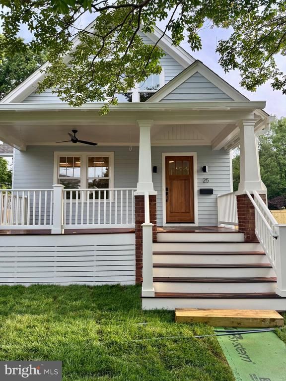 25 W Masonic View Ave, Alexandria, VA 22301