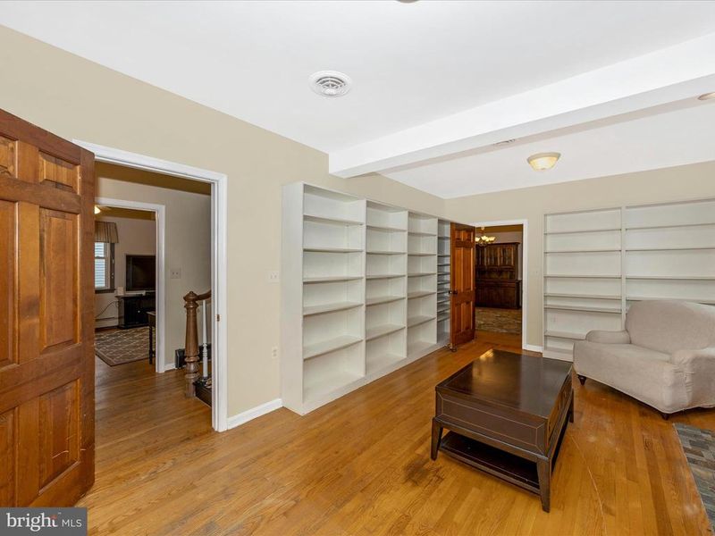 2786 Washington St, Adamstown, MD 21710