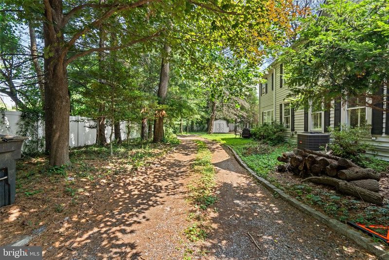 13321 Travilah Rd, Potomac, MD 20854