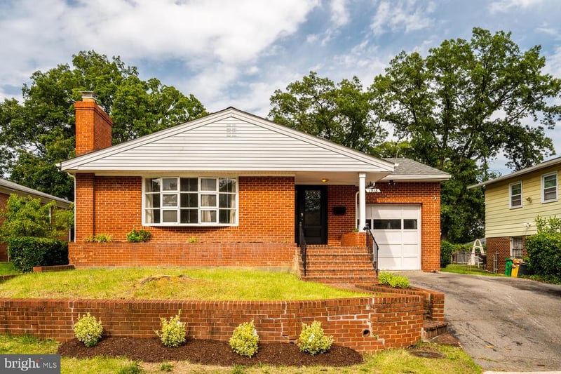 1916 Porter Ave, Suitland, MD 20746