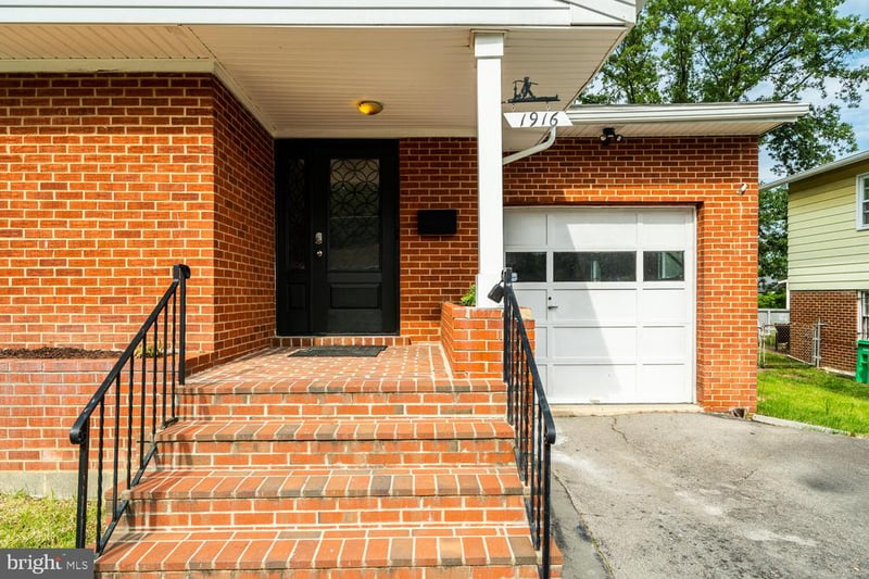 1916 Porter Ave, Suitland, MD 20746