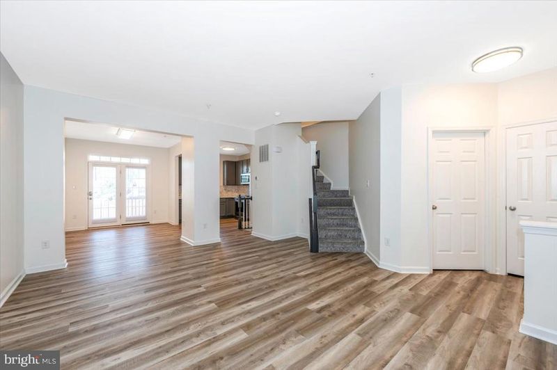 1806 Wheyfield Dr, Frederick, MD 21701