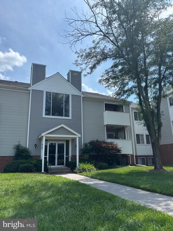 2137 Wainwright Ct #2D, Frederick, MD 21702