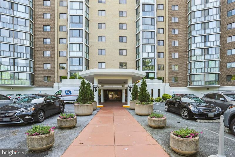 15115 Interlachen Dr #3-415, Silver Spring, MD 20906
