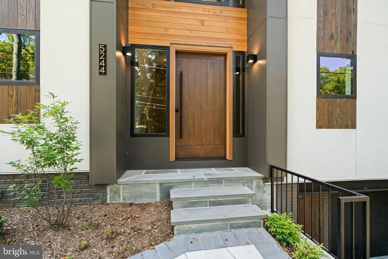 5244 Watson St NW, Washington, DC 20016
