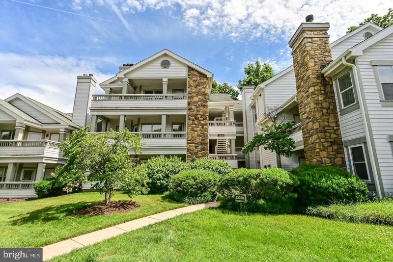 13070 Autumn Woods Way #105, Fairfax, VA 22033
