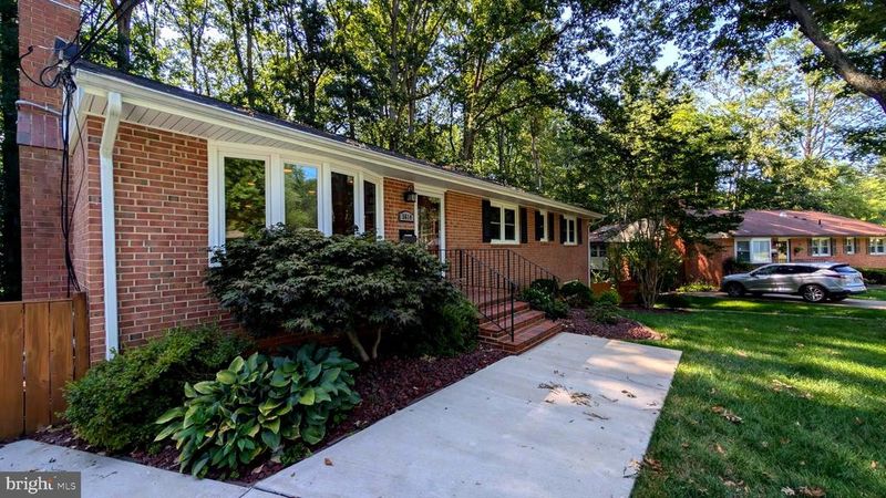 5614 Rathbone Pl, Springfield, VA 22151