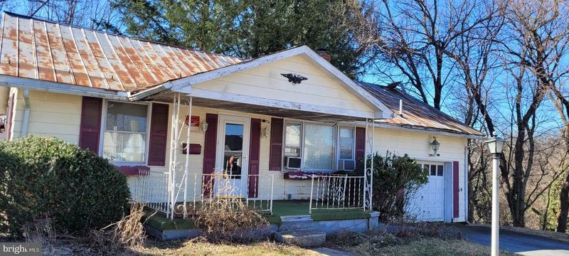 16 W G St, Brunswick, MD 21716