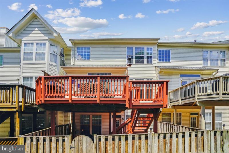46133 Aisquith Ter, Potomac Falls, VA 20165