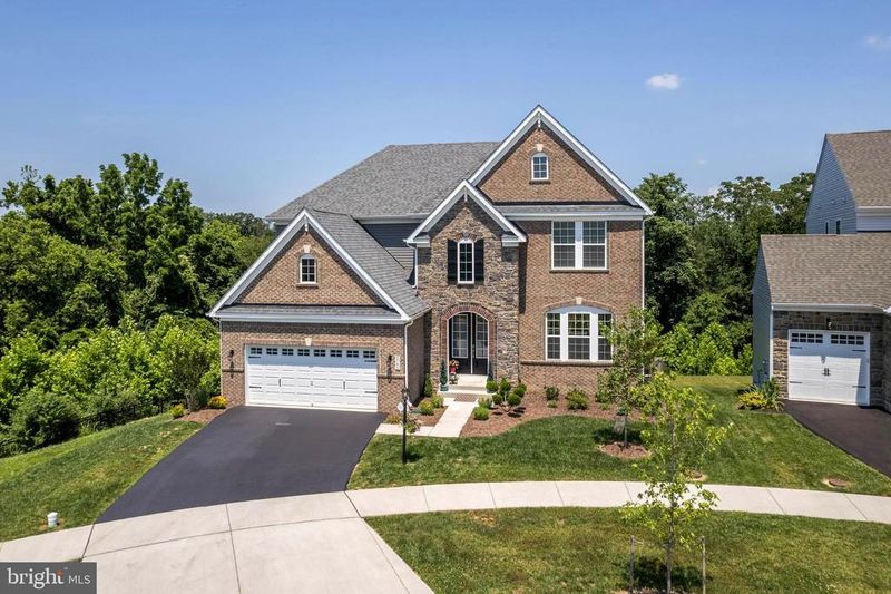 5745 Hawk Ridge Rd, Frederick, MD 21704