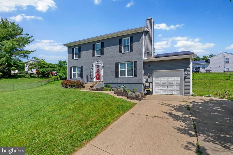 206 Royal Oak Cir, Landover, MD 20785