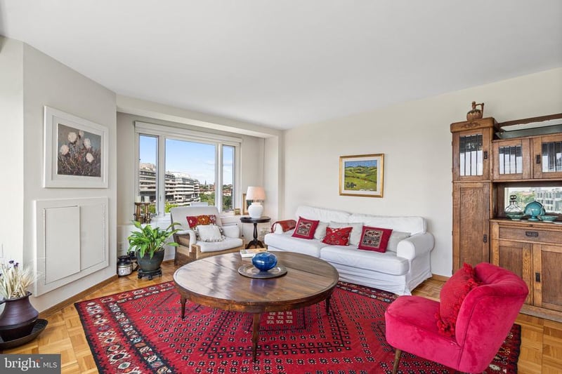 2475 Virginia Ave NW #822, Washington, DC 20037