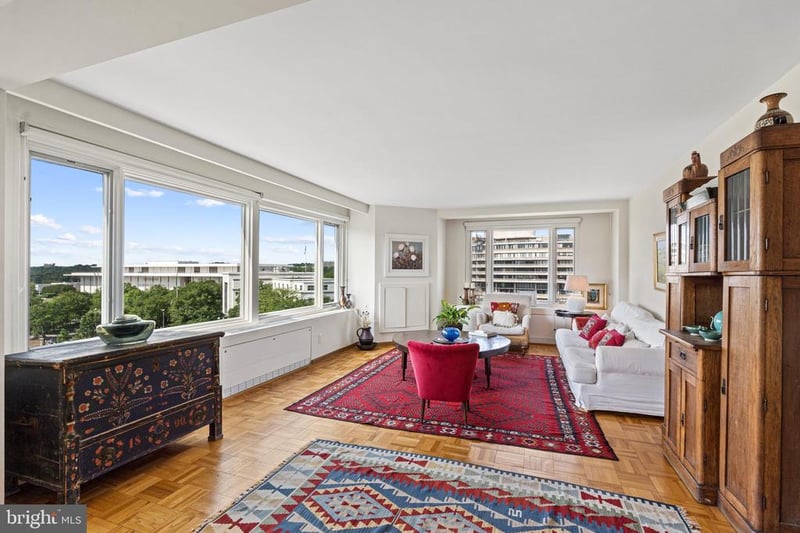2475 Virginia Ave NW #822, Washington, DC 20037
