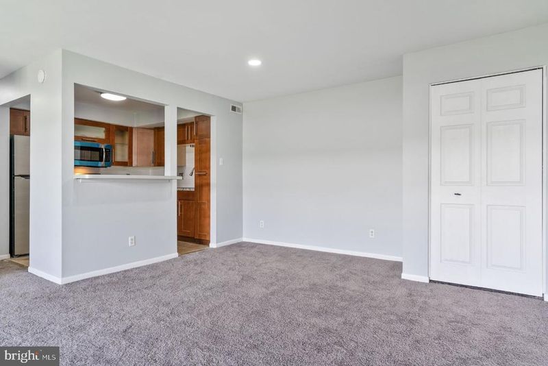 10122 Campus Way S #203-1A, Upper Marlboro, MD 20774