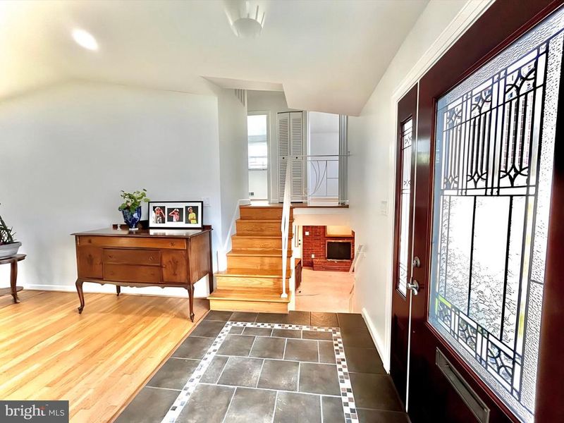 10202 Mcgovern Dr, Silver Spring, MD 20903