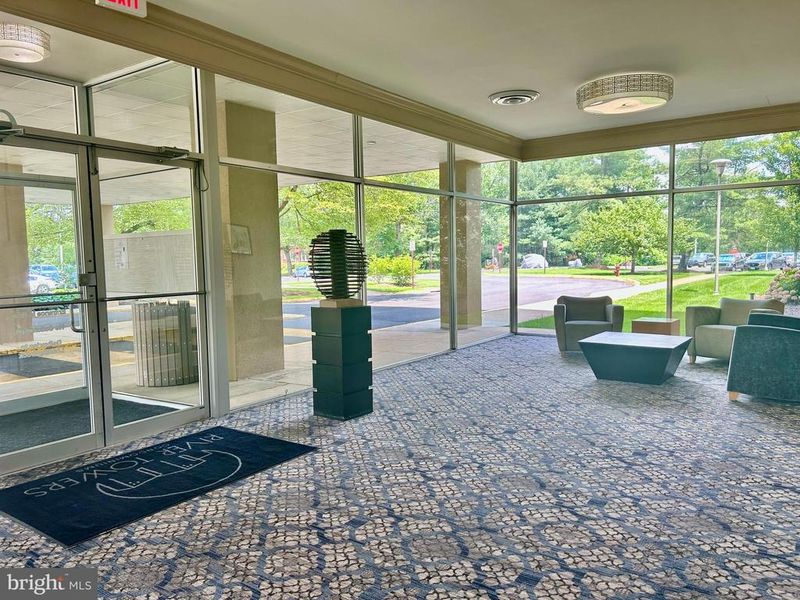 6621 Wakefield Dr #504, Alexandria, VA 22307