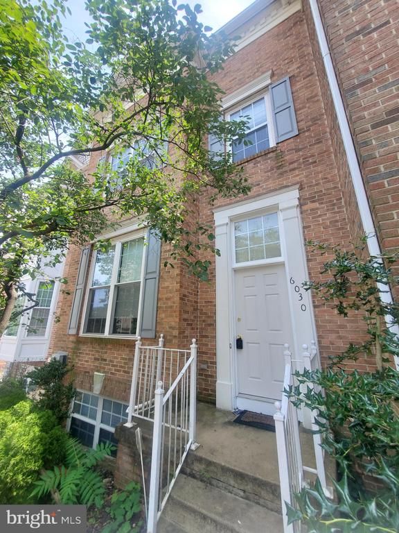 6030 Lincolnia Rd, Alexandria, VA 22312