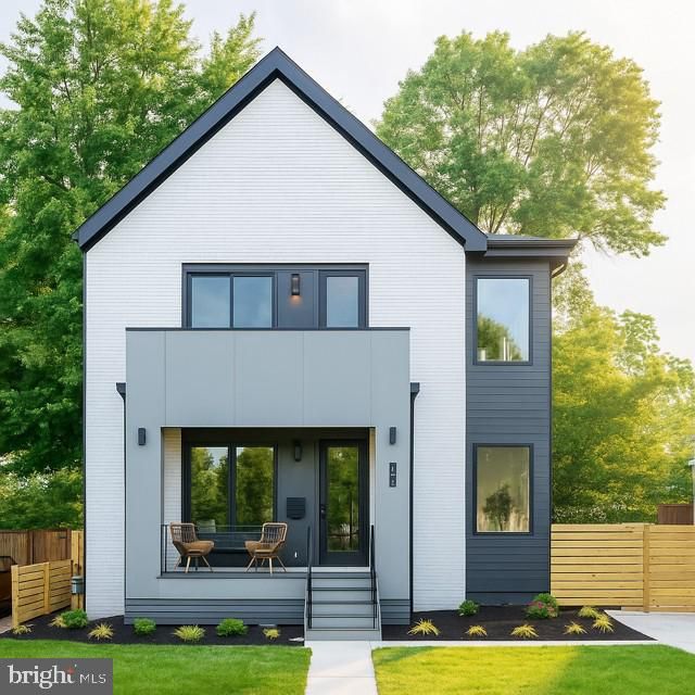824 N Edison St, Arlington, VA 22205