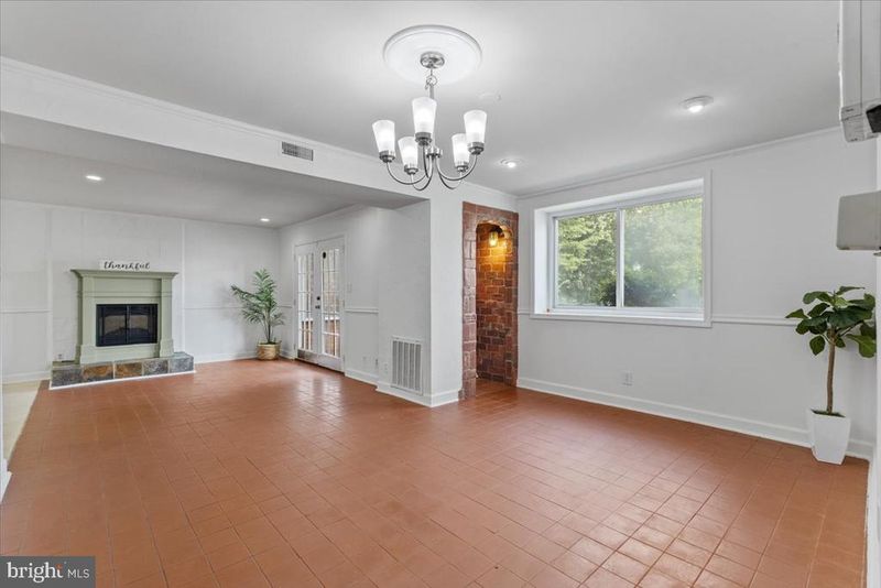 202 Buckingham Ln #102, Stafford, VA 22556