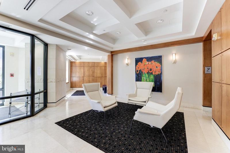 1830 Fountain Dr #1305, Reston, VA 20190