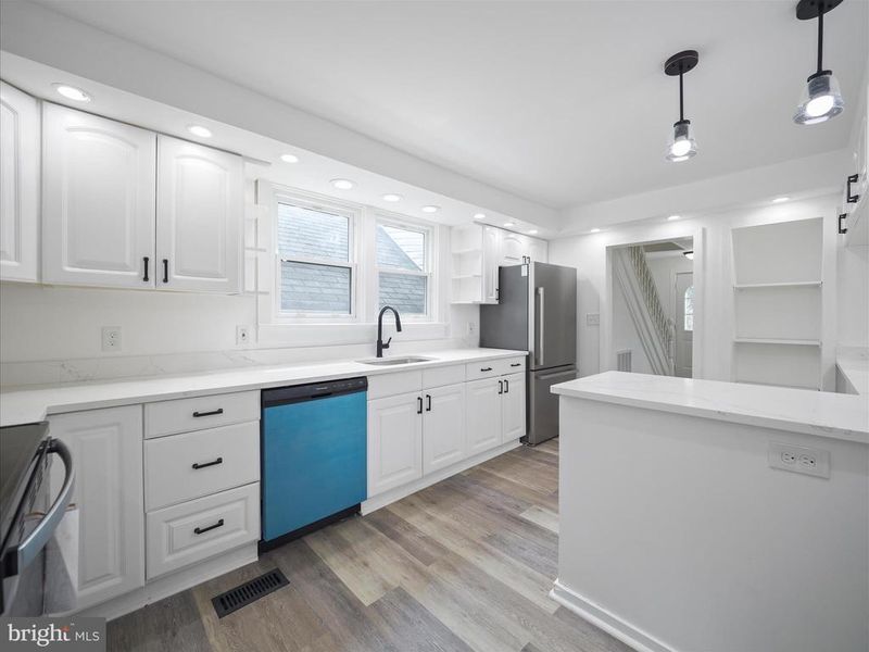 37 E C St, Brunswick, MD 21716