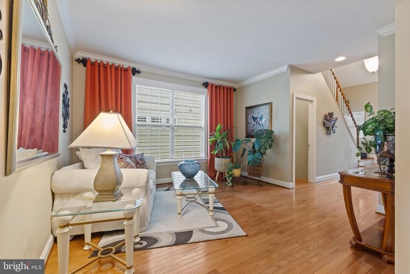 43061 Capri Pl, Ashburn, VA 20148