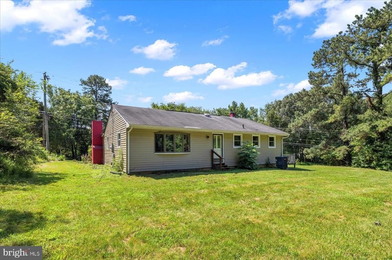64 Peach Tree Ln, Fredericksburg, VA 22406