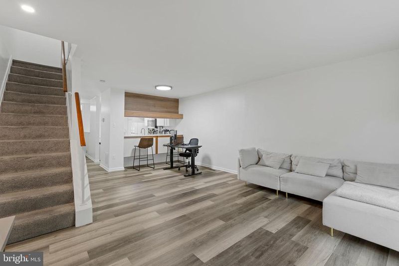 3804 Angelton Ct, Burtonsville, MD 20866