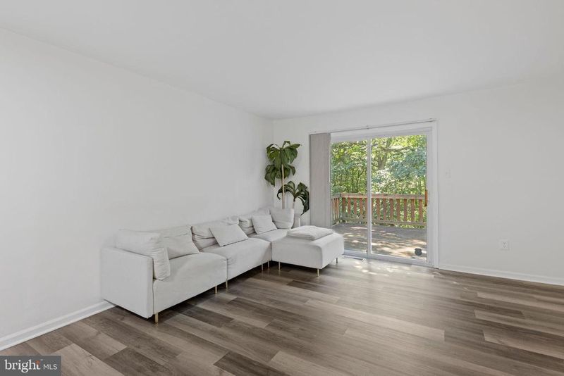 3804 Angelton Ct, Burtonsville, MD 20866