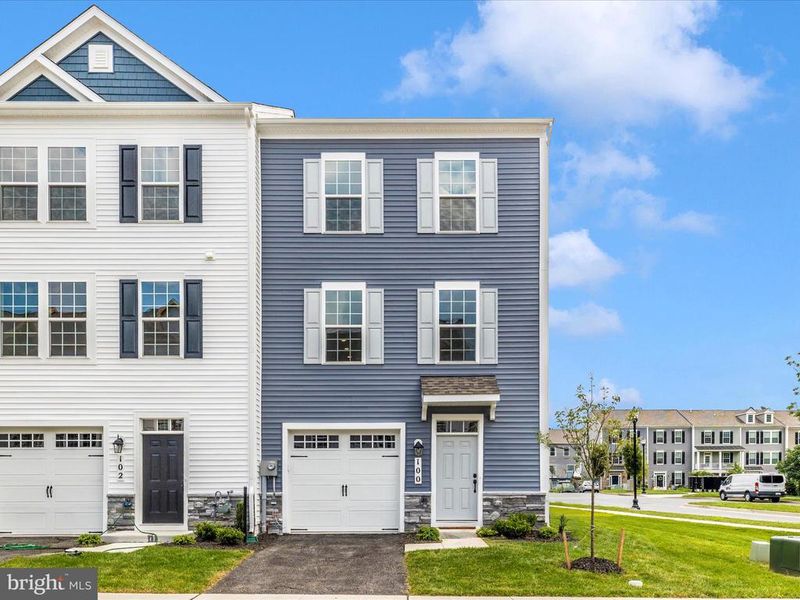 100 Spring Bank Way, Frederick, MD 21701
