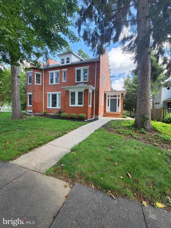 316 Upper College Ter #1, Frederick, MD 21701