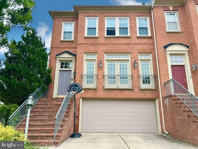 13531 Flowerfield Dr, Potomac, MD 20854