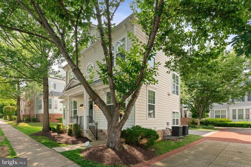 14348 Sharpshinned Dr, Gainesville, VA 20155