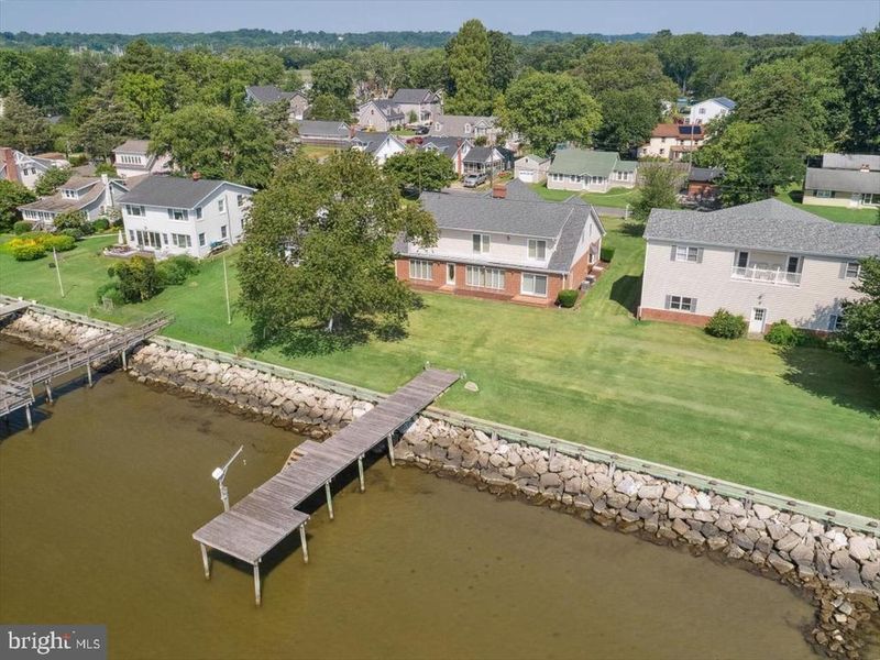 6047 Melbourne Ave, Deale, MD 20751