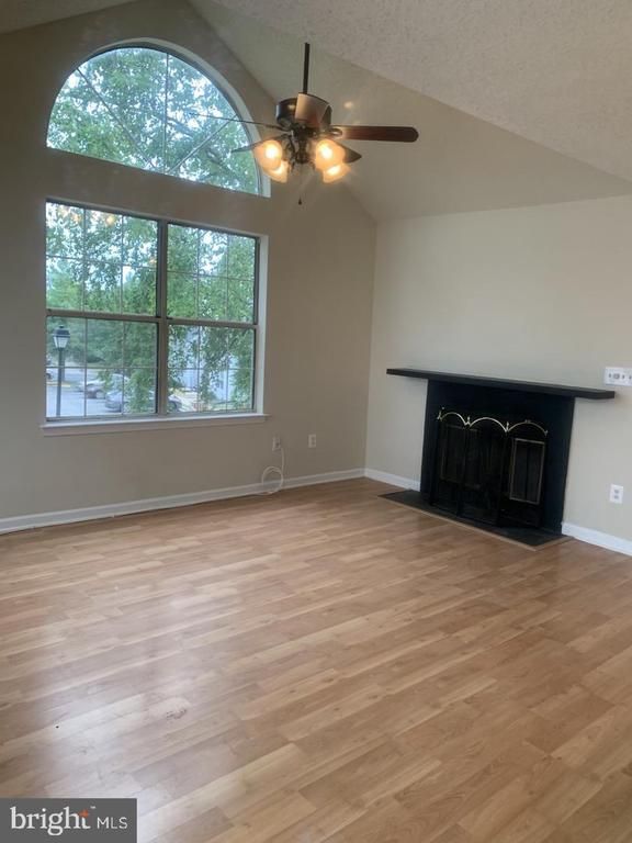 14044 Vista Dr #116, Laurel, MD 20707