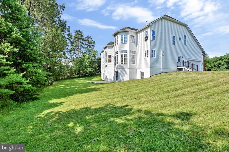 27486 Paddock Trail Pl, Chantilly, VA 20152