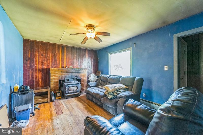 7701 Emerson Rd, Hyattsville, MD 20784