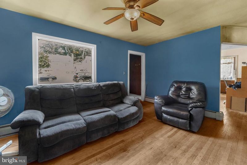 7701 Emerson Rd, Hyattsville, MD 20784