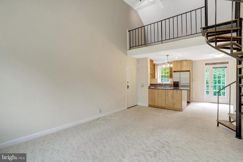 3062 S Buchanan St #C2, Arlington, VA 22206