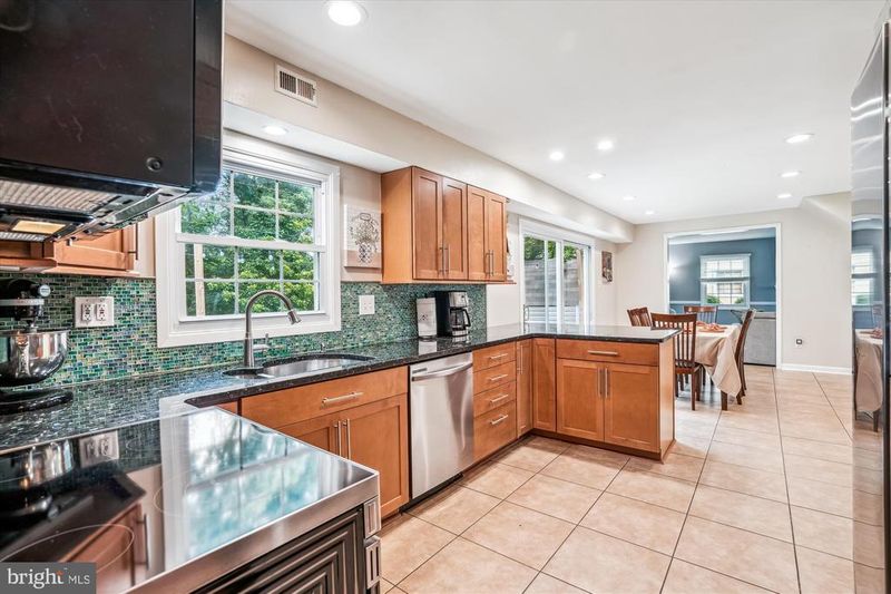 13000 Cheswood Ln, Bowie, MD 20715